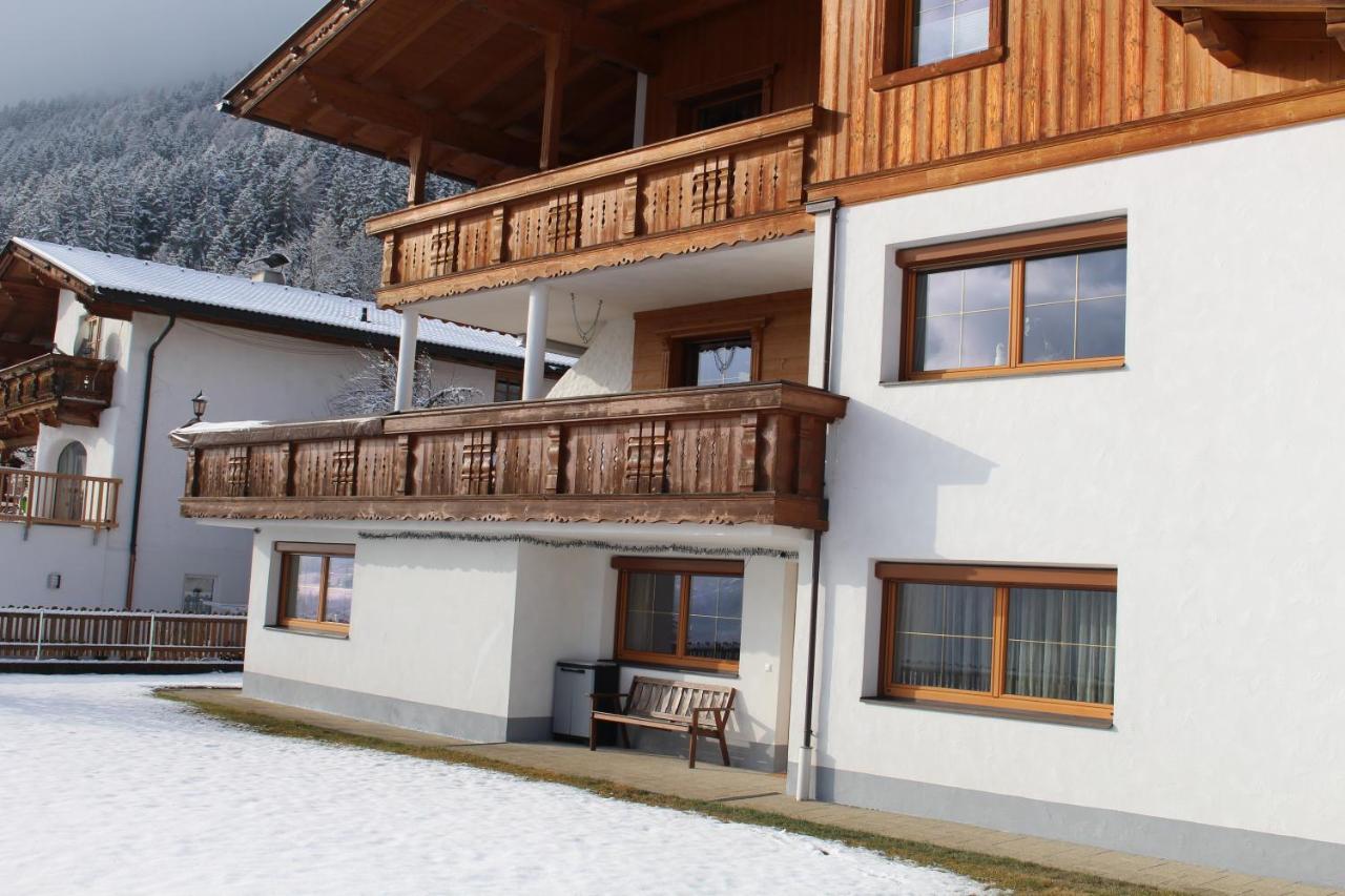 Ferienwohnung Auszeit Stubai Fulpmes Dış mekan fotoğraf